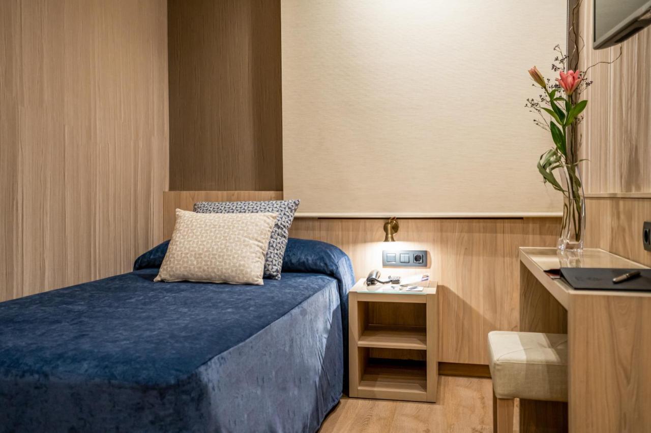 Single Room Bathroom
