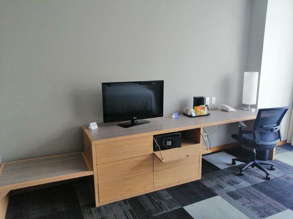 Standard Room,1233728438:JPEG