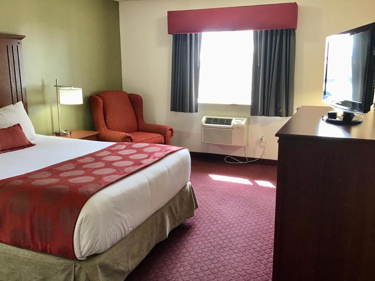 Queen Room One Queen Bed Non Smoking