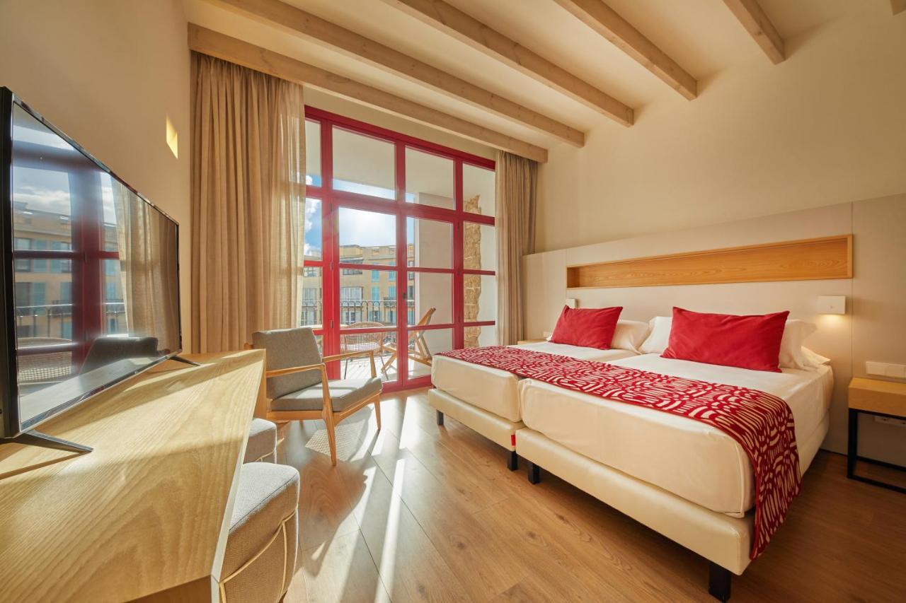 Family Two-Bedroom Apartment