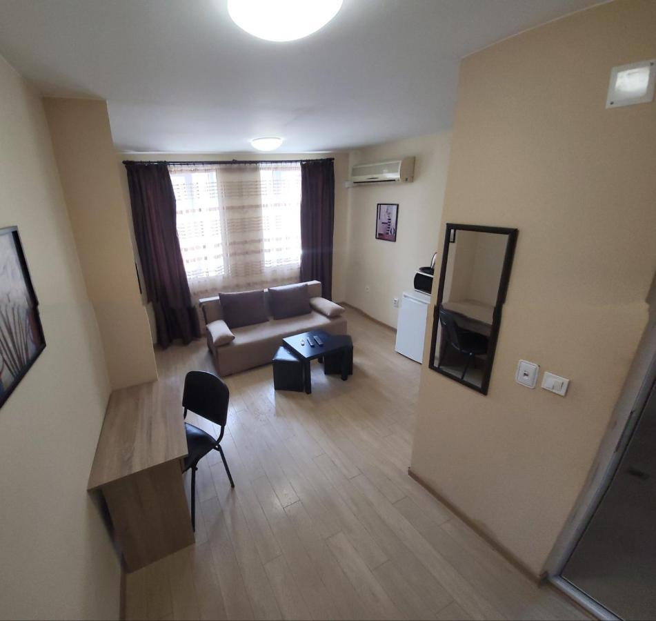 Family Apartment 3 single beds & 1 sofa bed