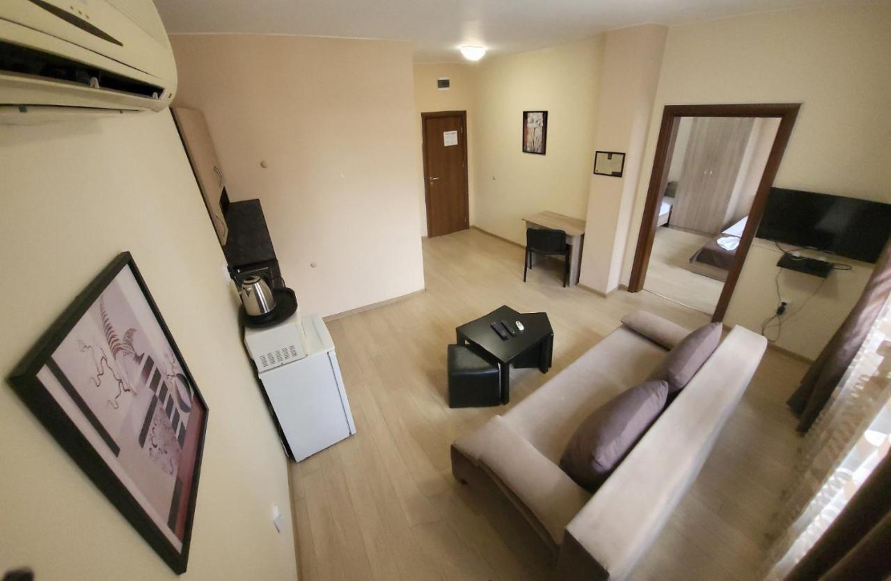 Family Apartment 3 single beds & 1 sofa bed