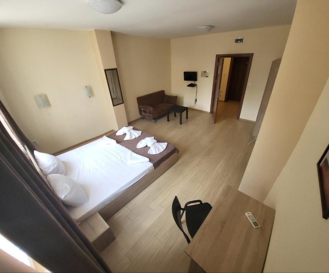 Apartment 1 double bed & 1 sofa bed