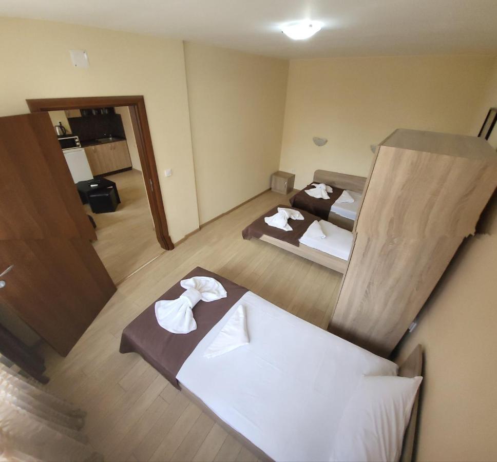 Family Apartment 3 single beds & 1 sofa bed