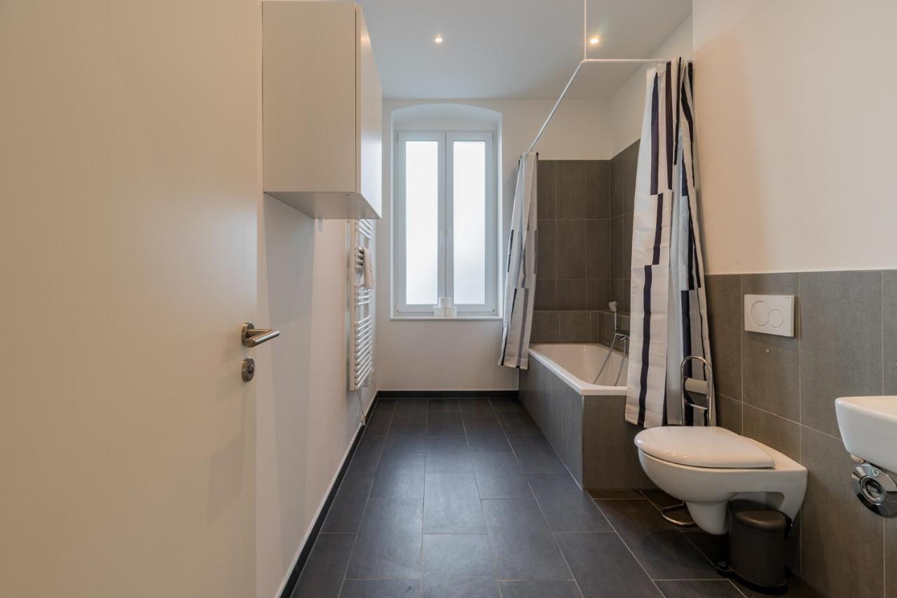 Spacious One-Bedroom Apartment
