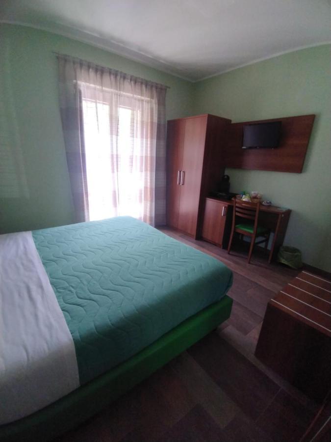 Double or Twin Room Bathroom
