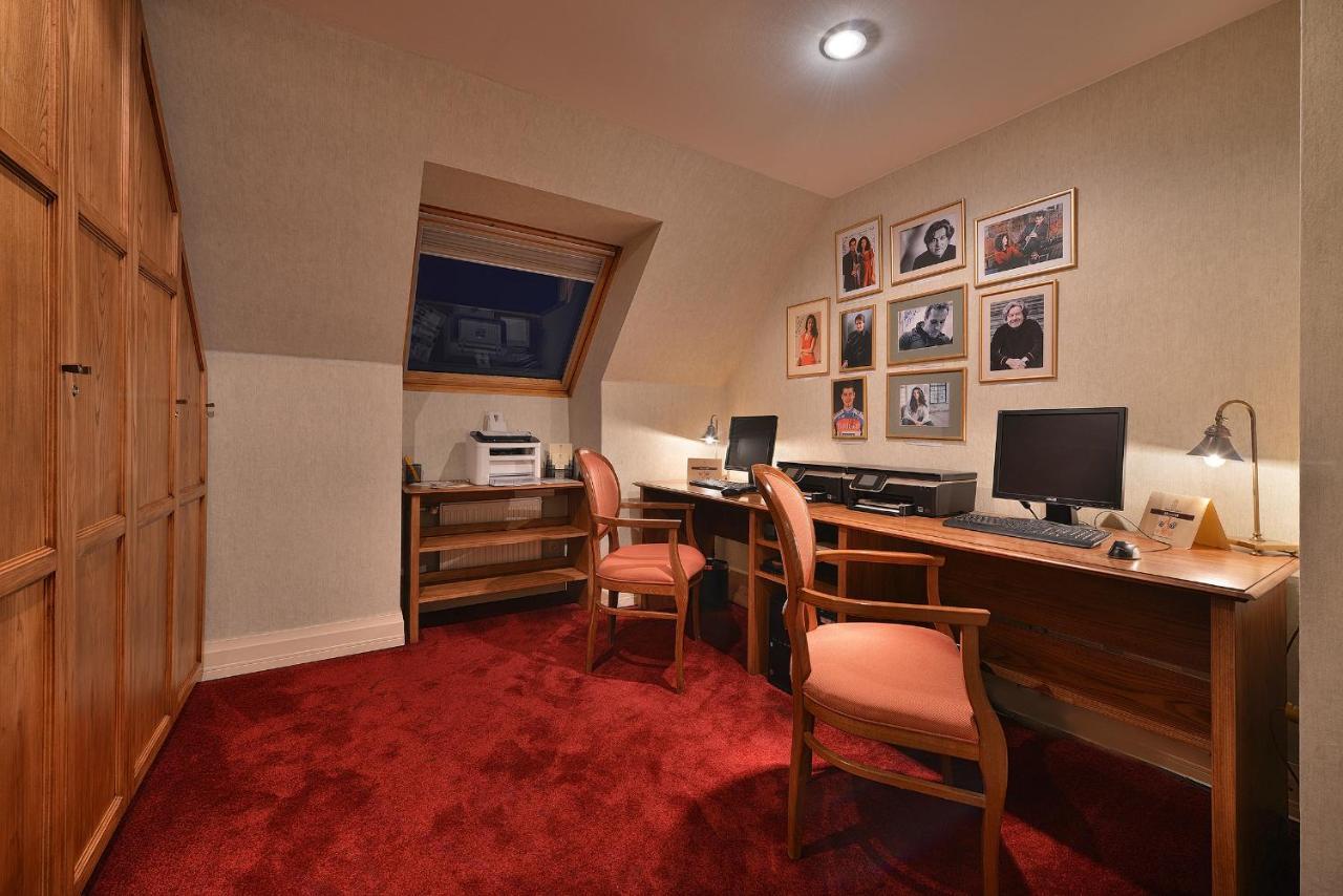 Classic Single Room