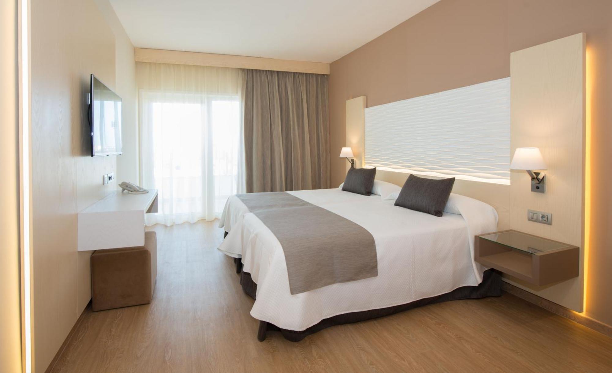 Double or Twin Room with Sea View,1272253534:JPEG