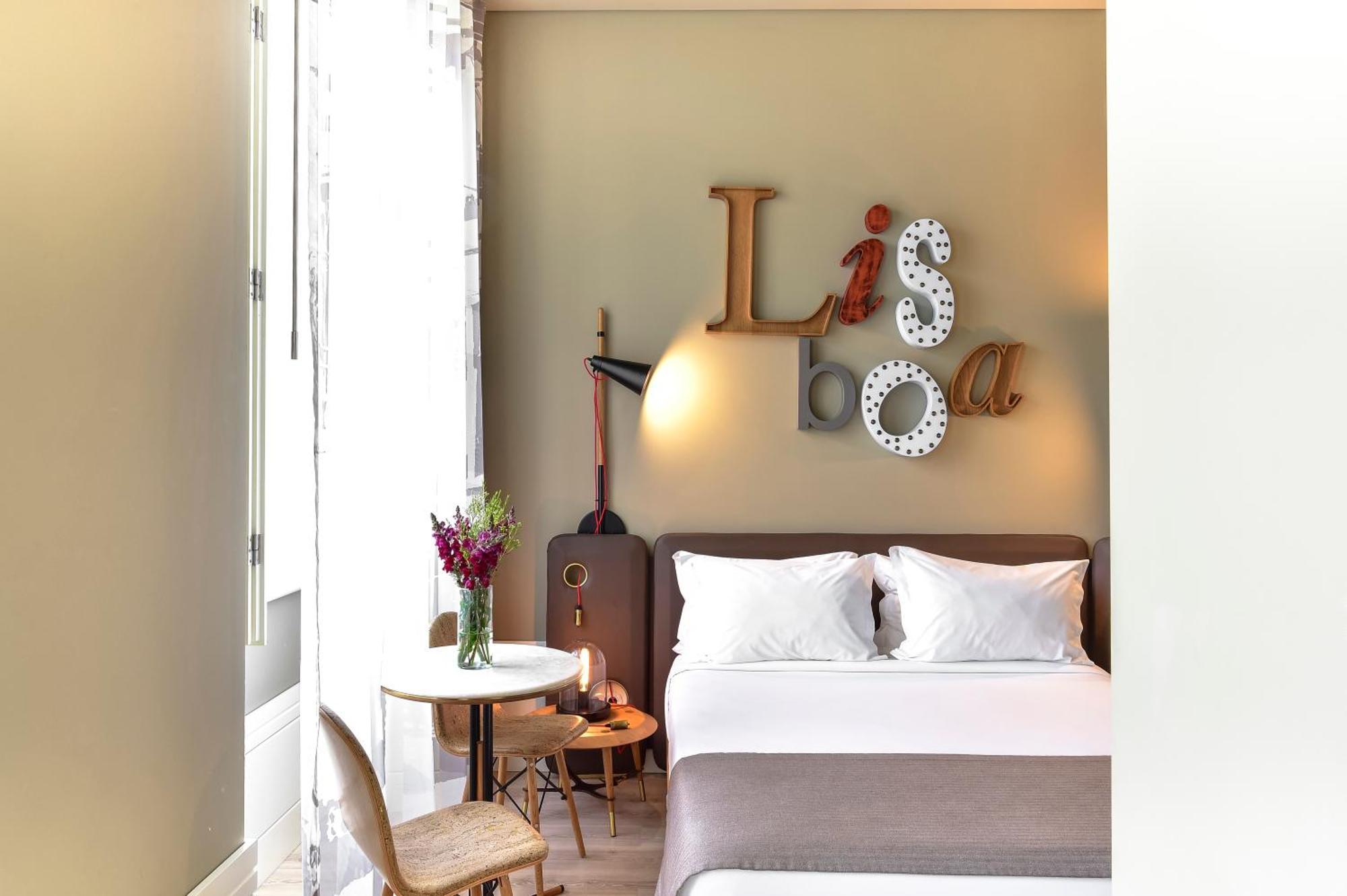 Double Room Rossio Square view