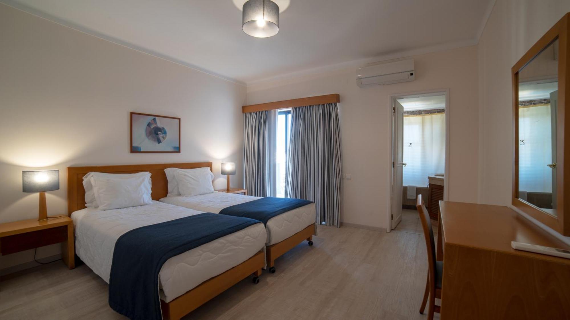 One-Bedroom Familly Suite