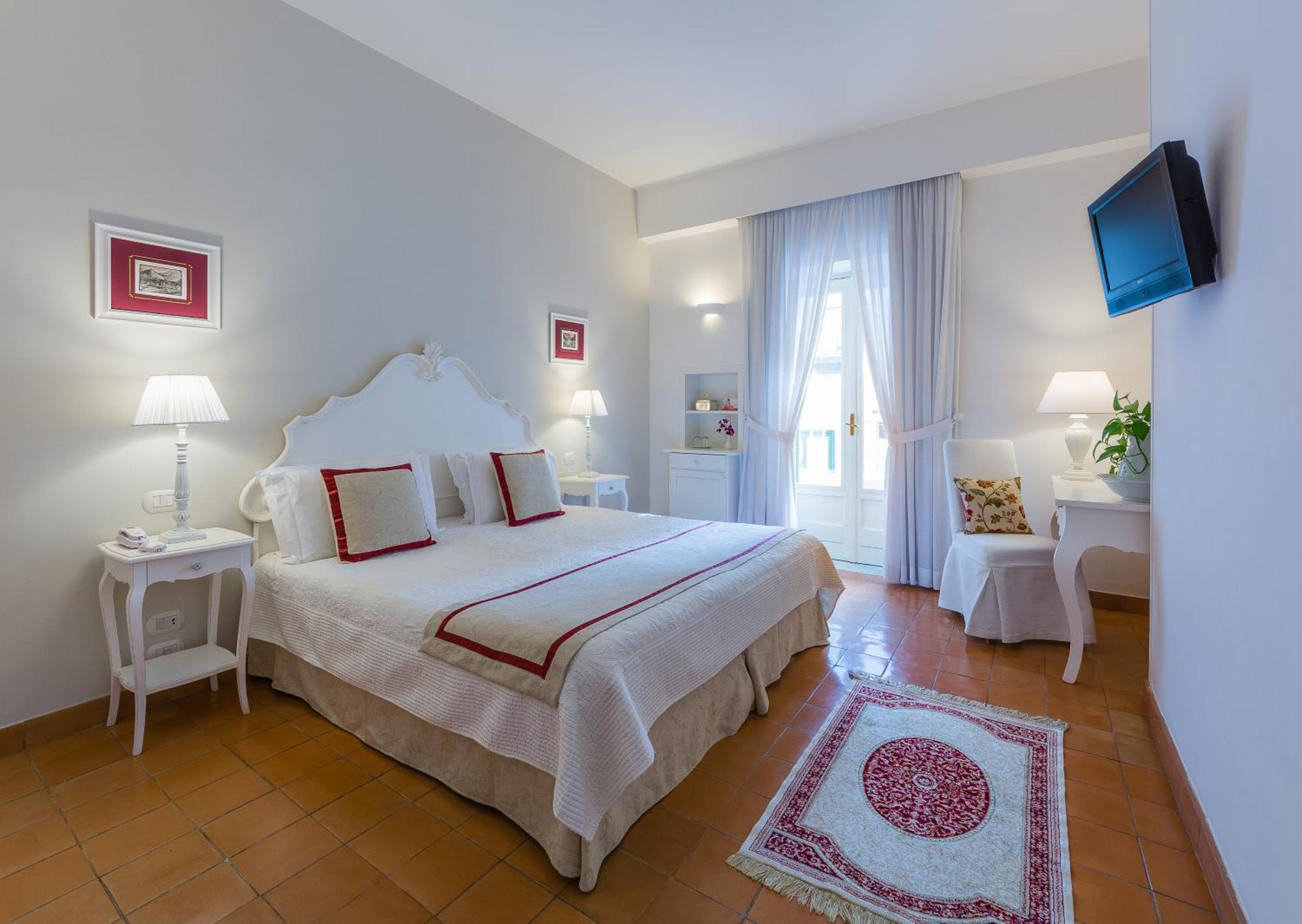 Comfort Triple Room