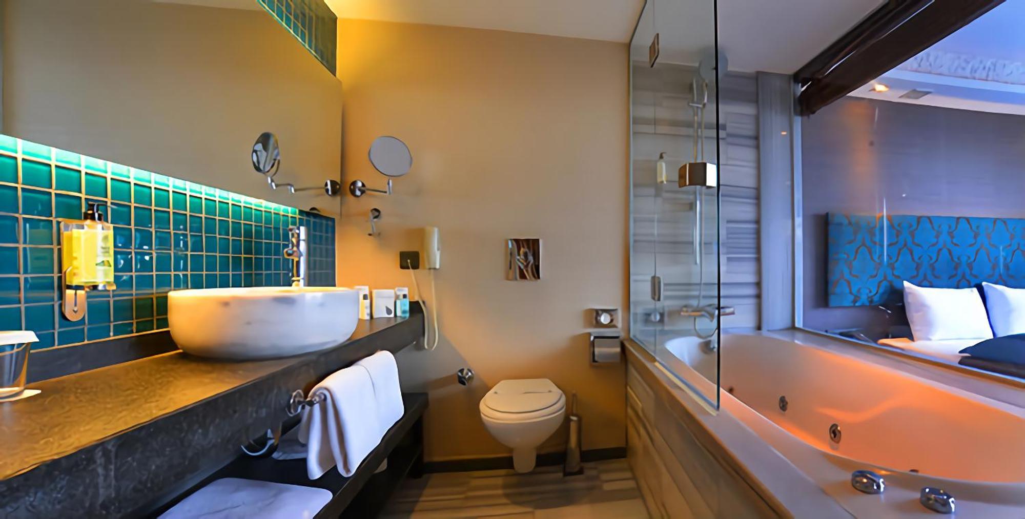 Executive Double Room with Bath and Balcony,1274931214:JPEG