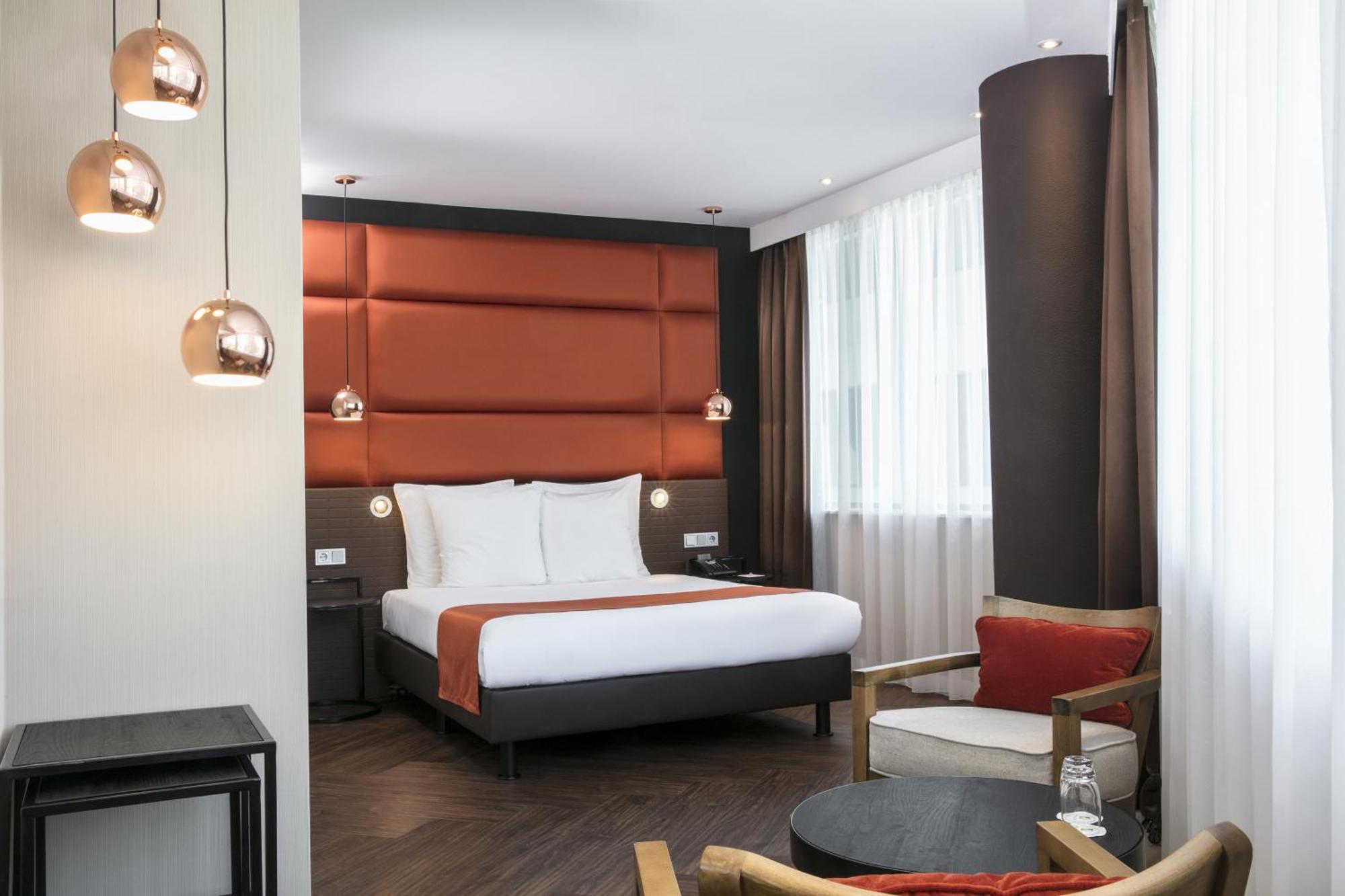 Premium Queen Room