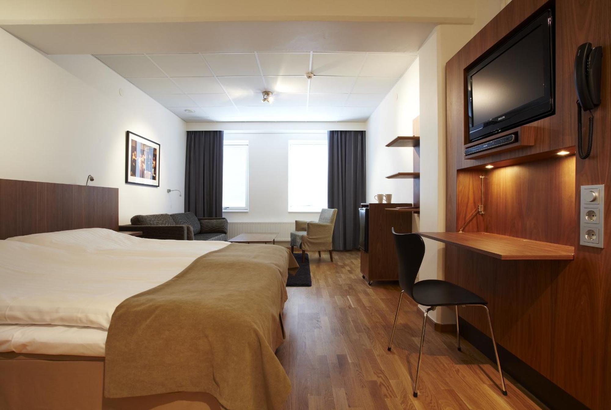 Superior Double/Twin Room,1275373585:JPEG
