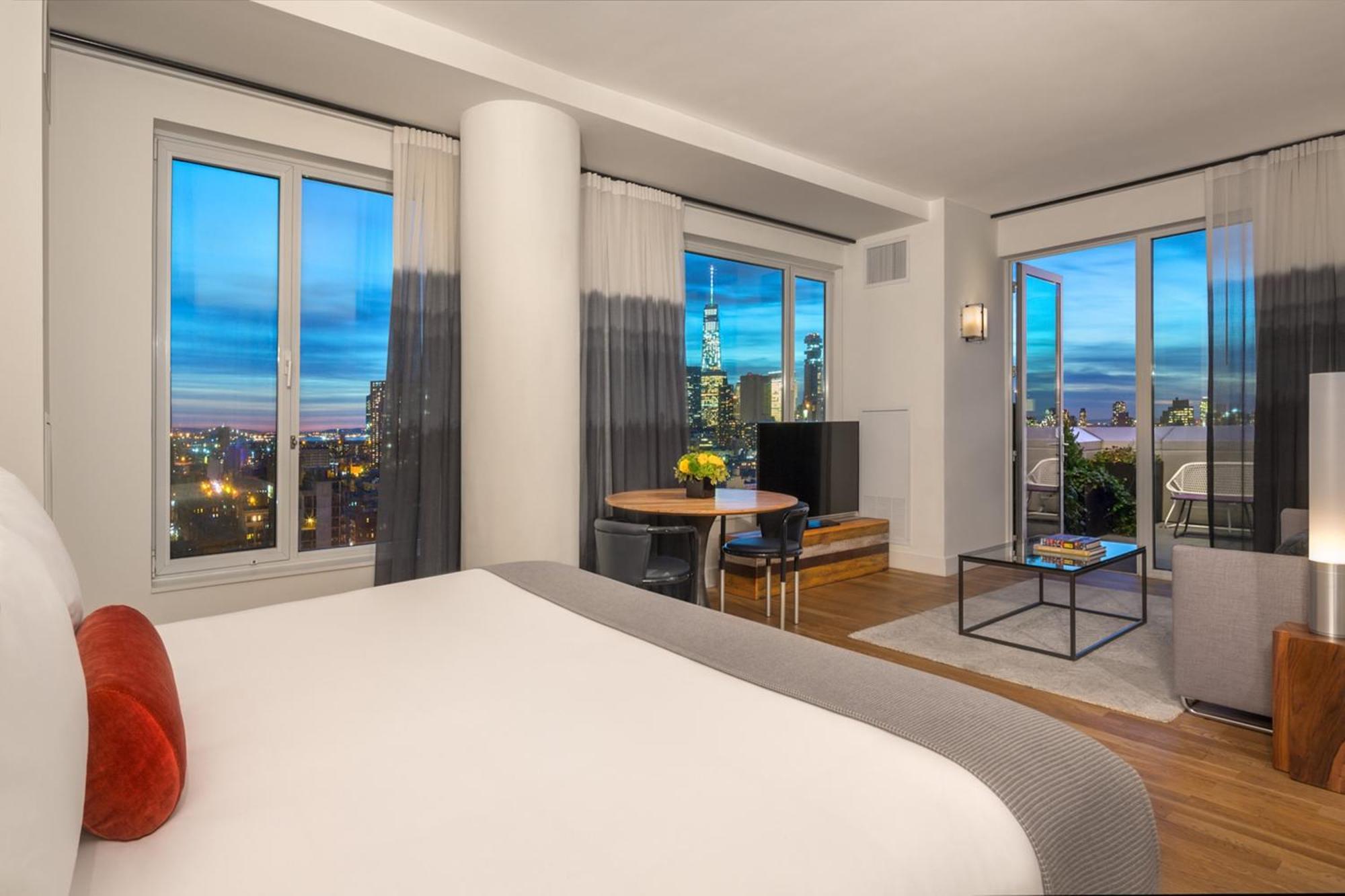 Deluxe Studio Suite met Kingsize Bed en Uitzicht op de Stad - Rookvrij