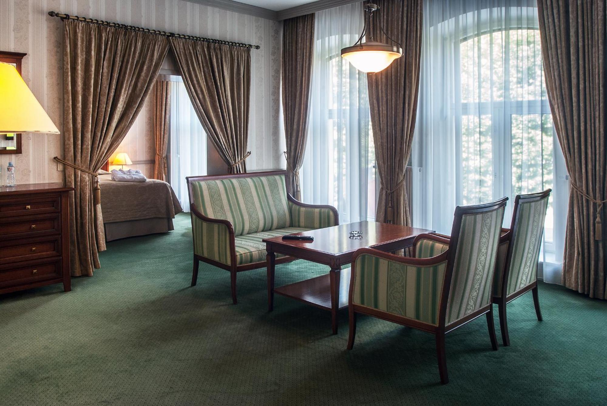 Executive Suite