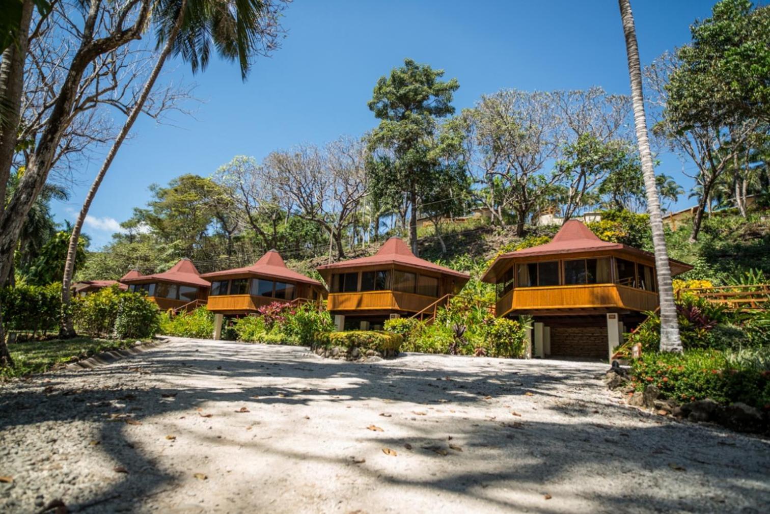 Tiki Suite BeachFront