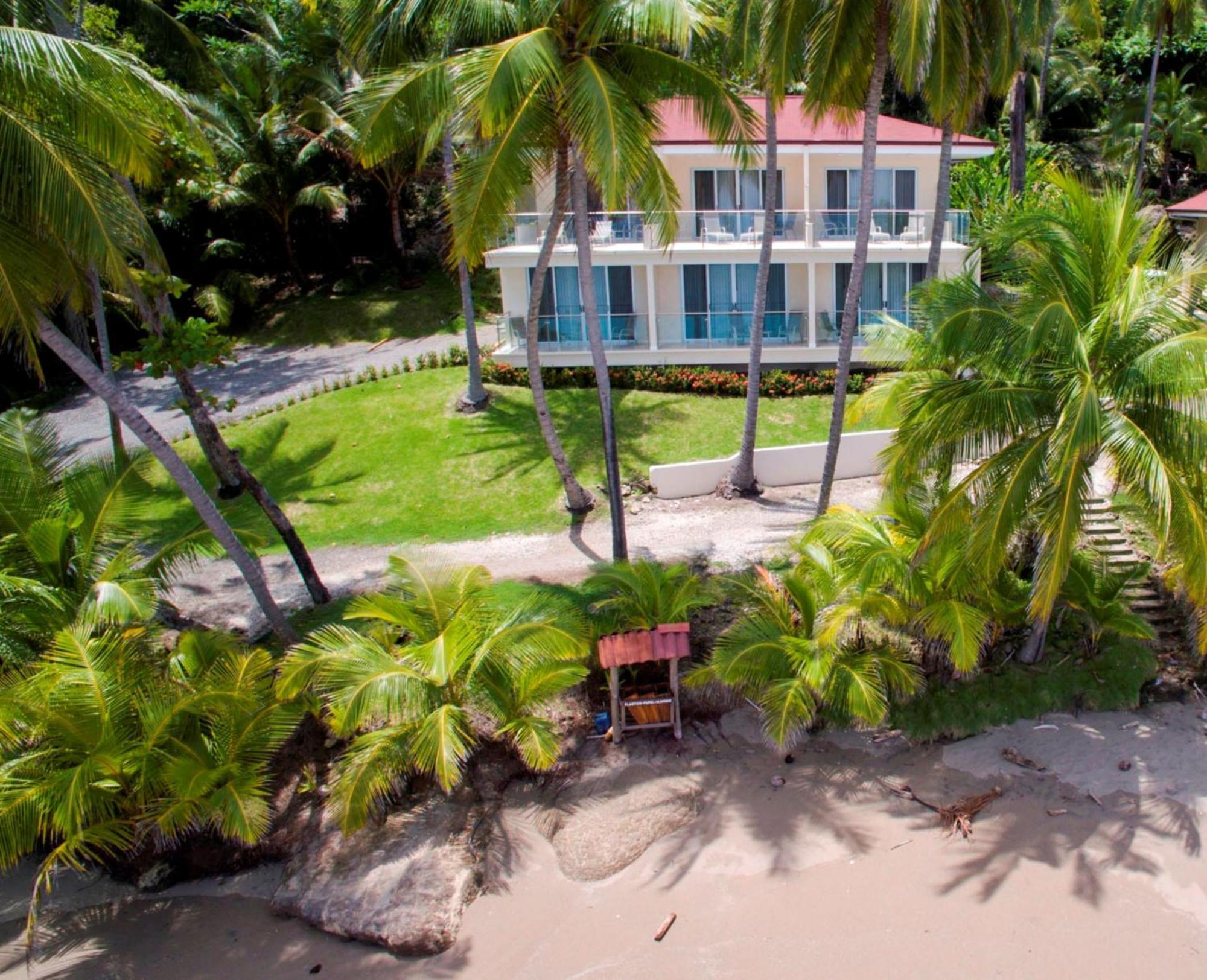 Deluxe Beachfront Room