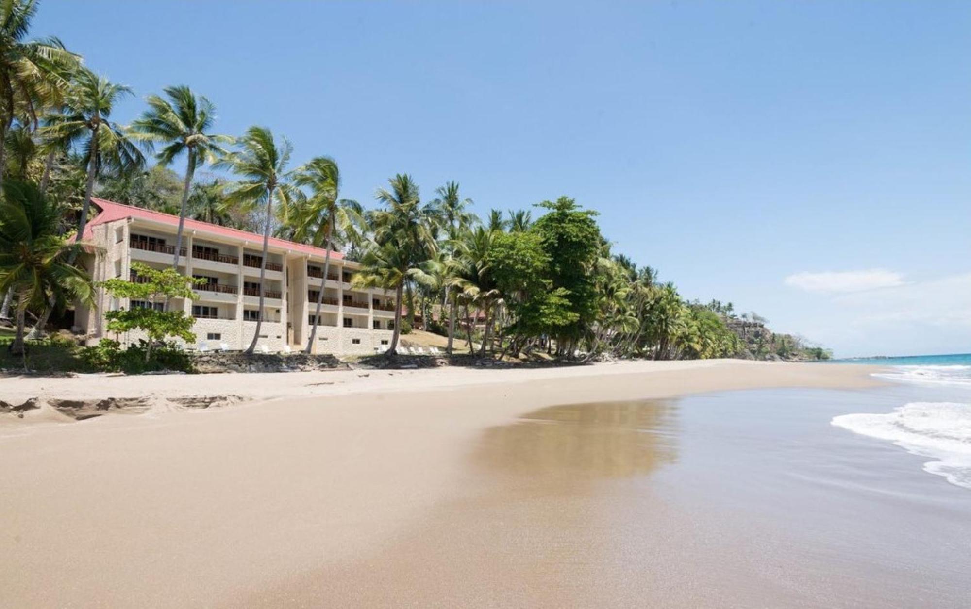 Beachfront two Queen Beds