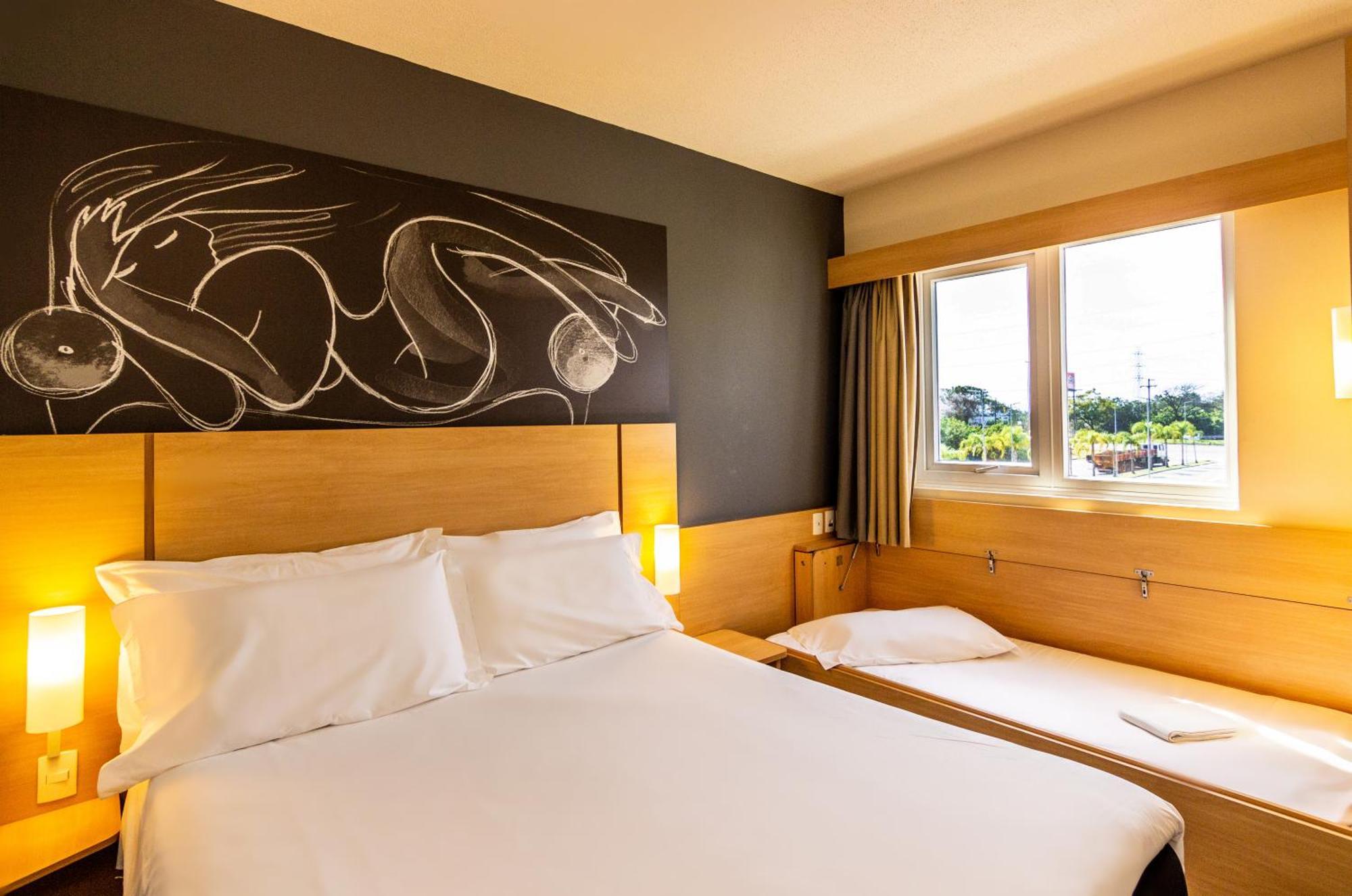Standard  Room with 1 Double bed and 1 Small bed,579593034:JPEG