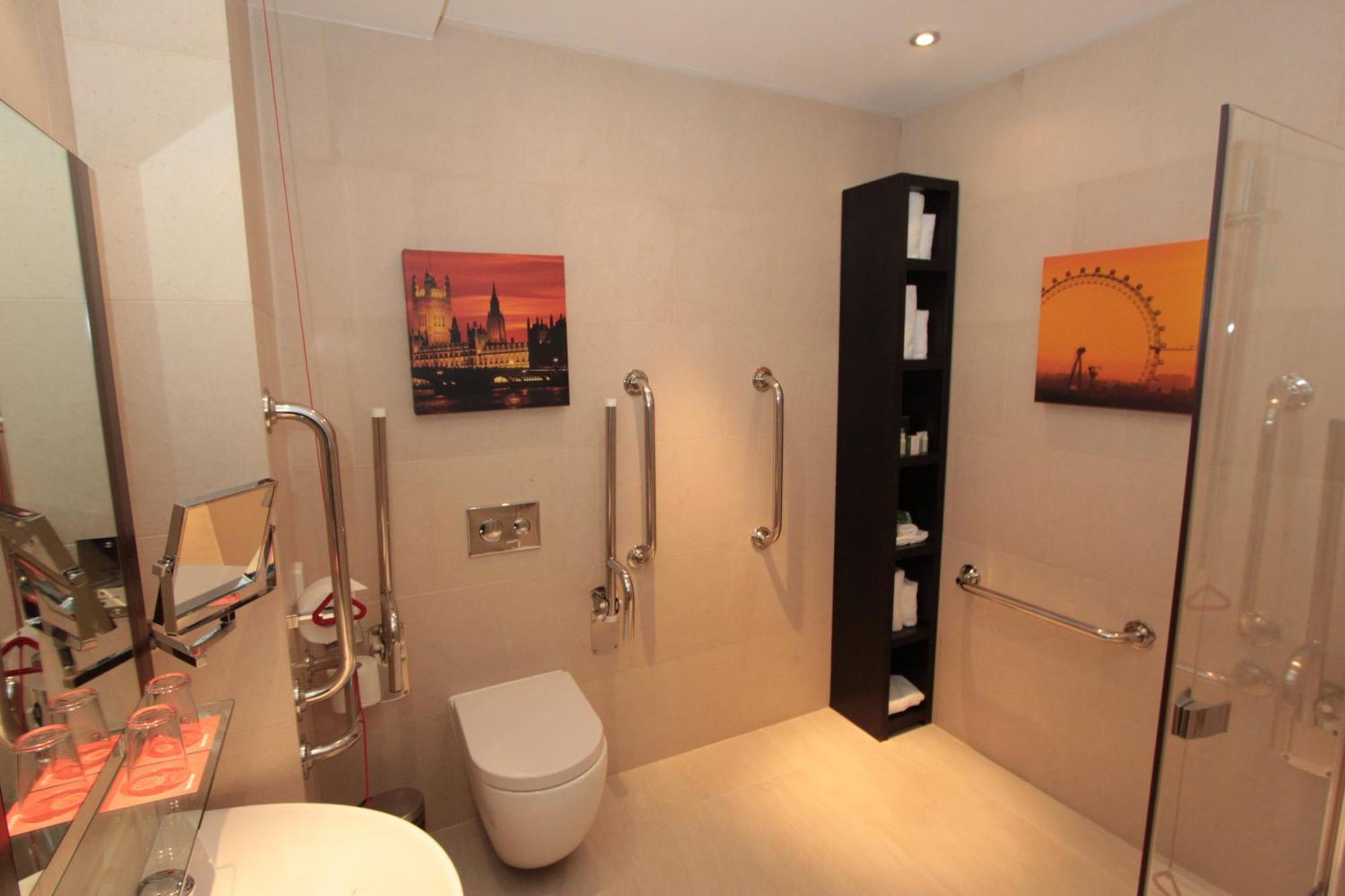 Standard King Room Disability Access