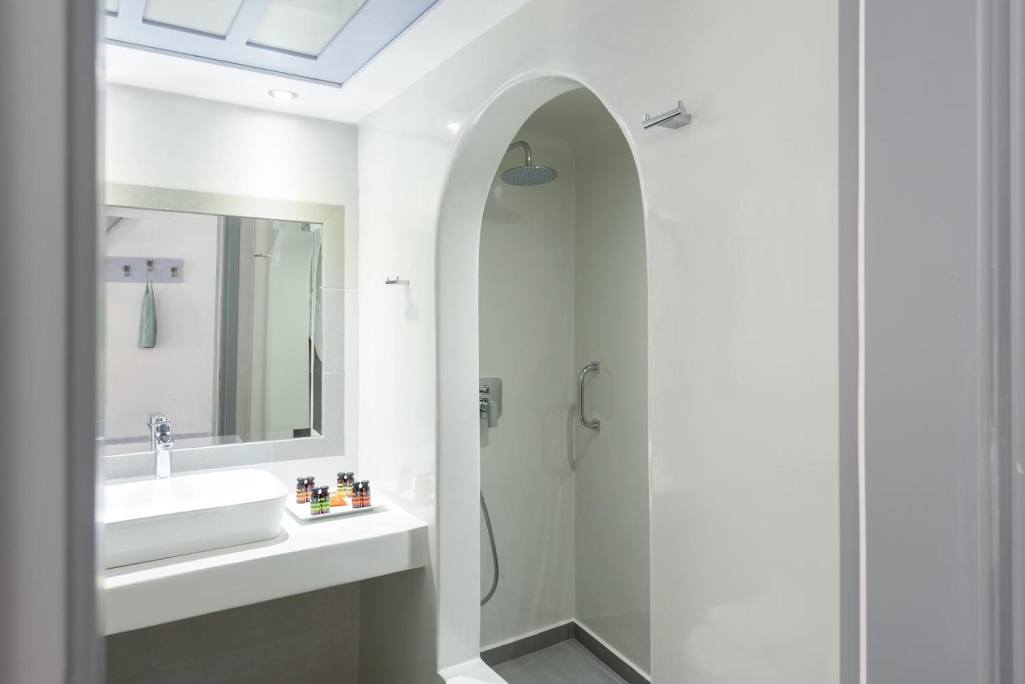 Superior Double Room Outdoor Jetted Tub