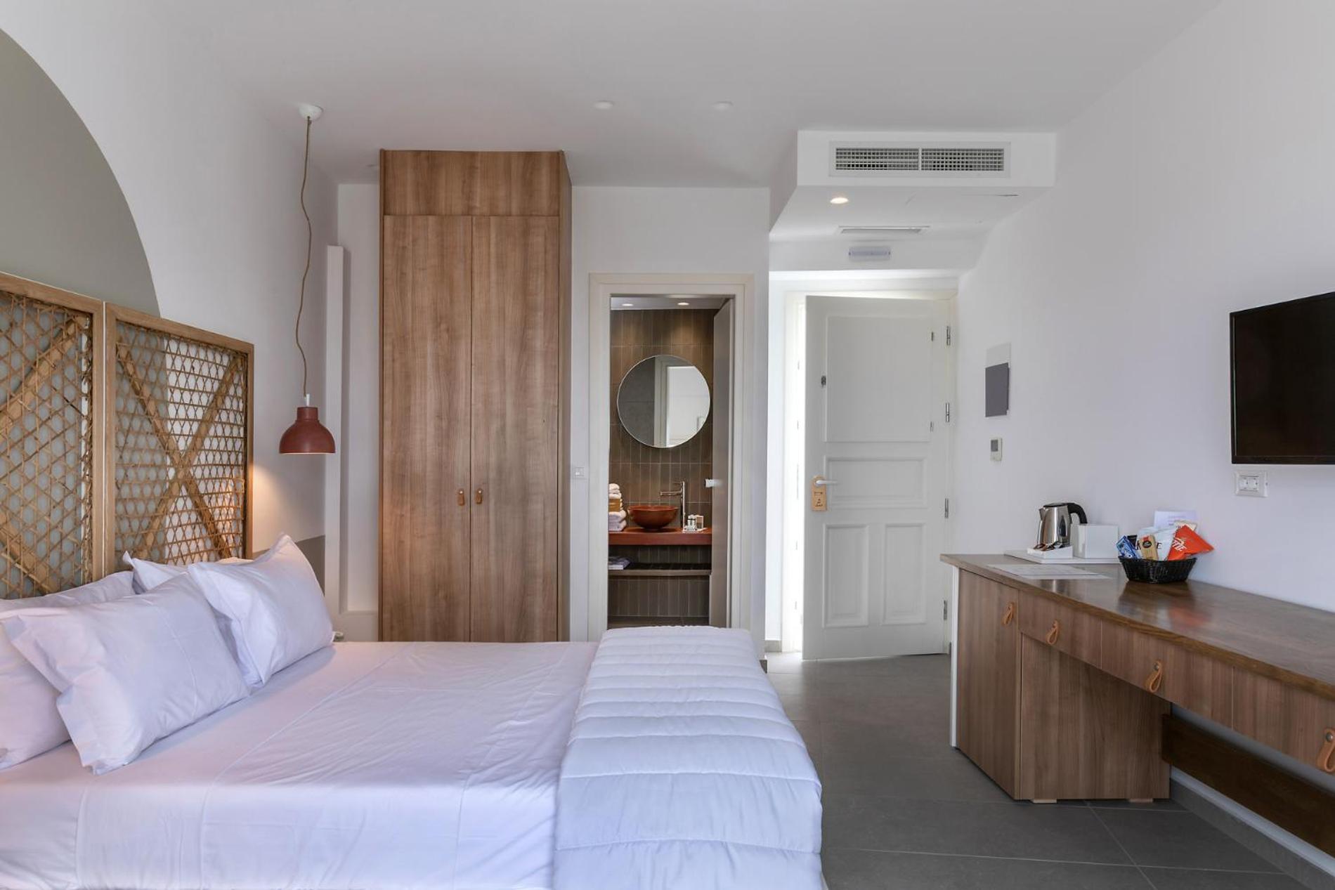 Pool Front Sea View Room