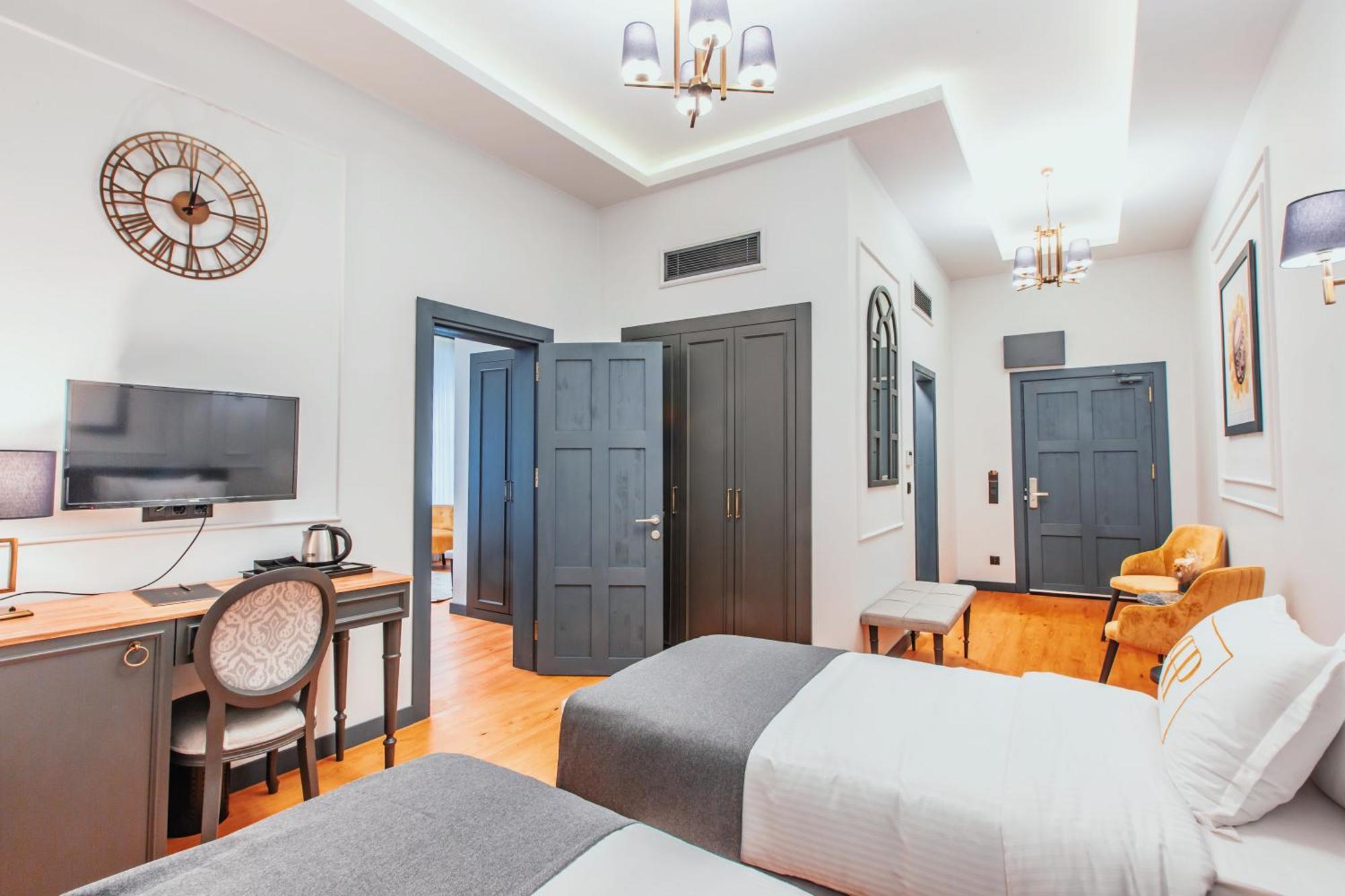 Two-Bedroom Suite