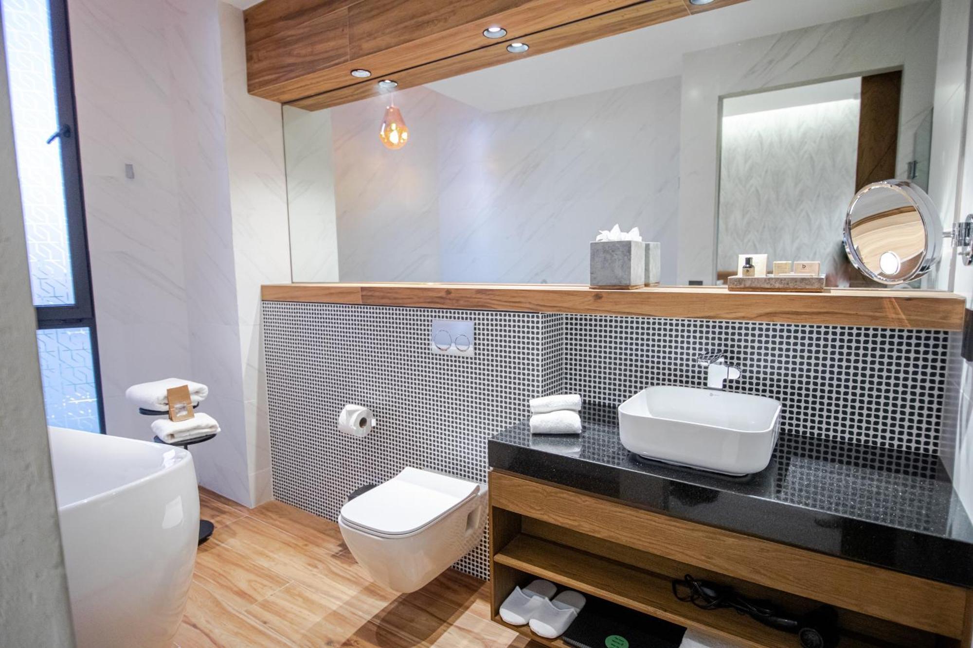 Suite Hot Tub