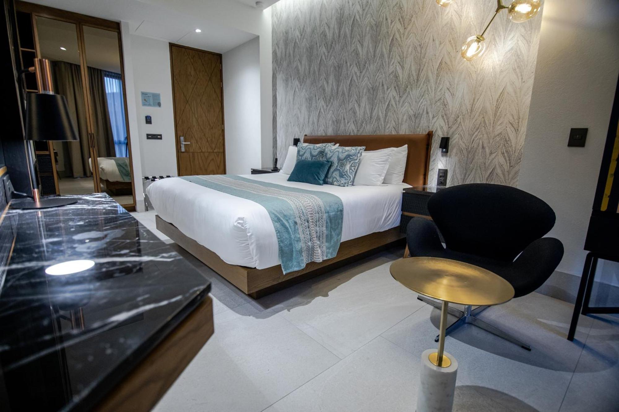 Suite Hot Tub