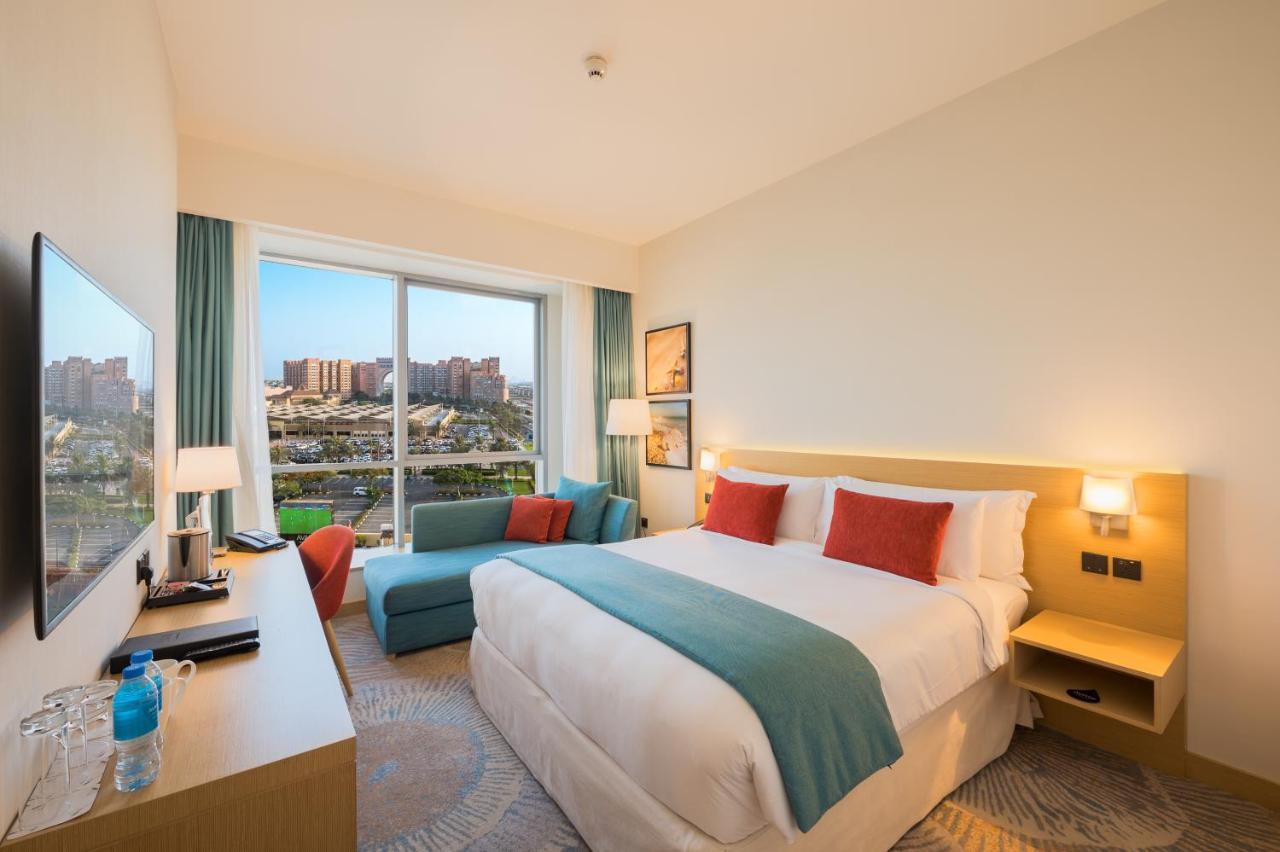 Superior Pool View Room