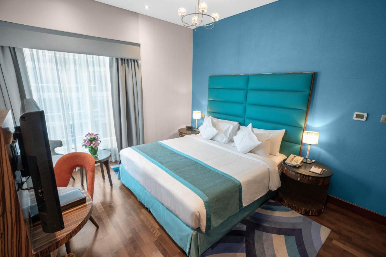 Deluxe Three Bedroom Apartment