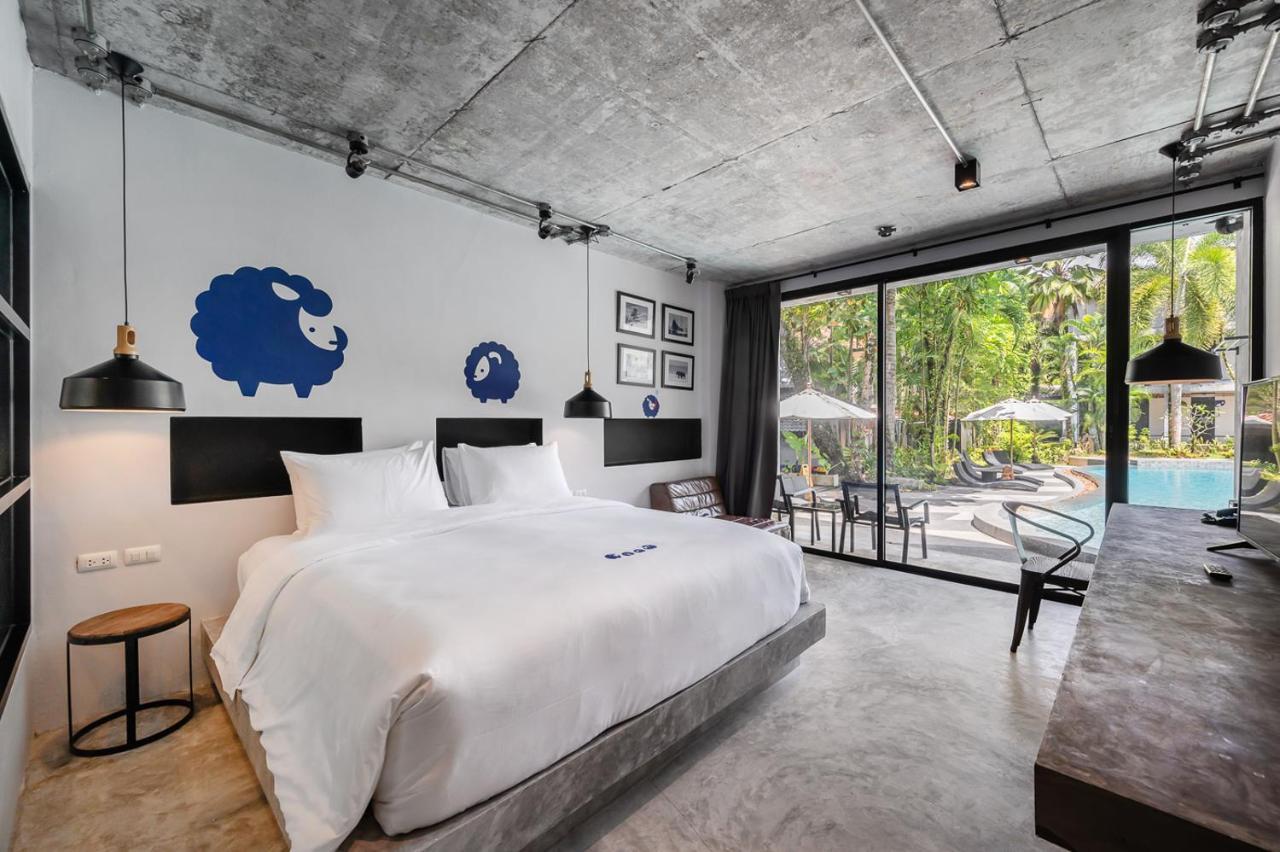 Superior Double Room Pool Access