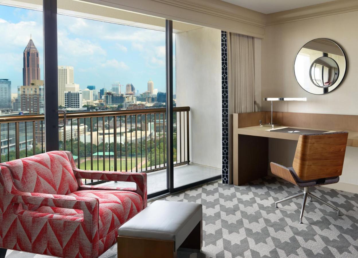 Premier Centennial Olympic Park View Room w or Balcony 1 King Bed