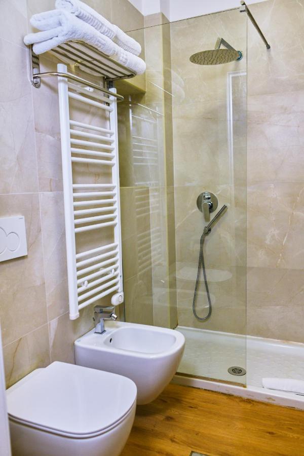 Double Room Private Bathroom