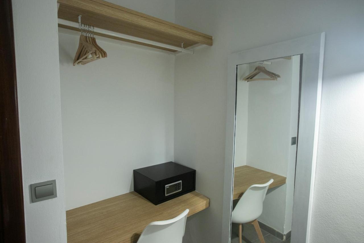 Economy Double Room,1381594679:JPEG