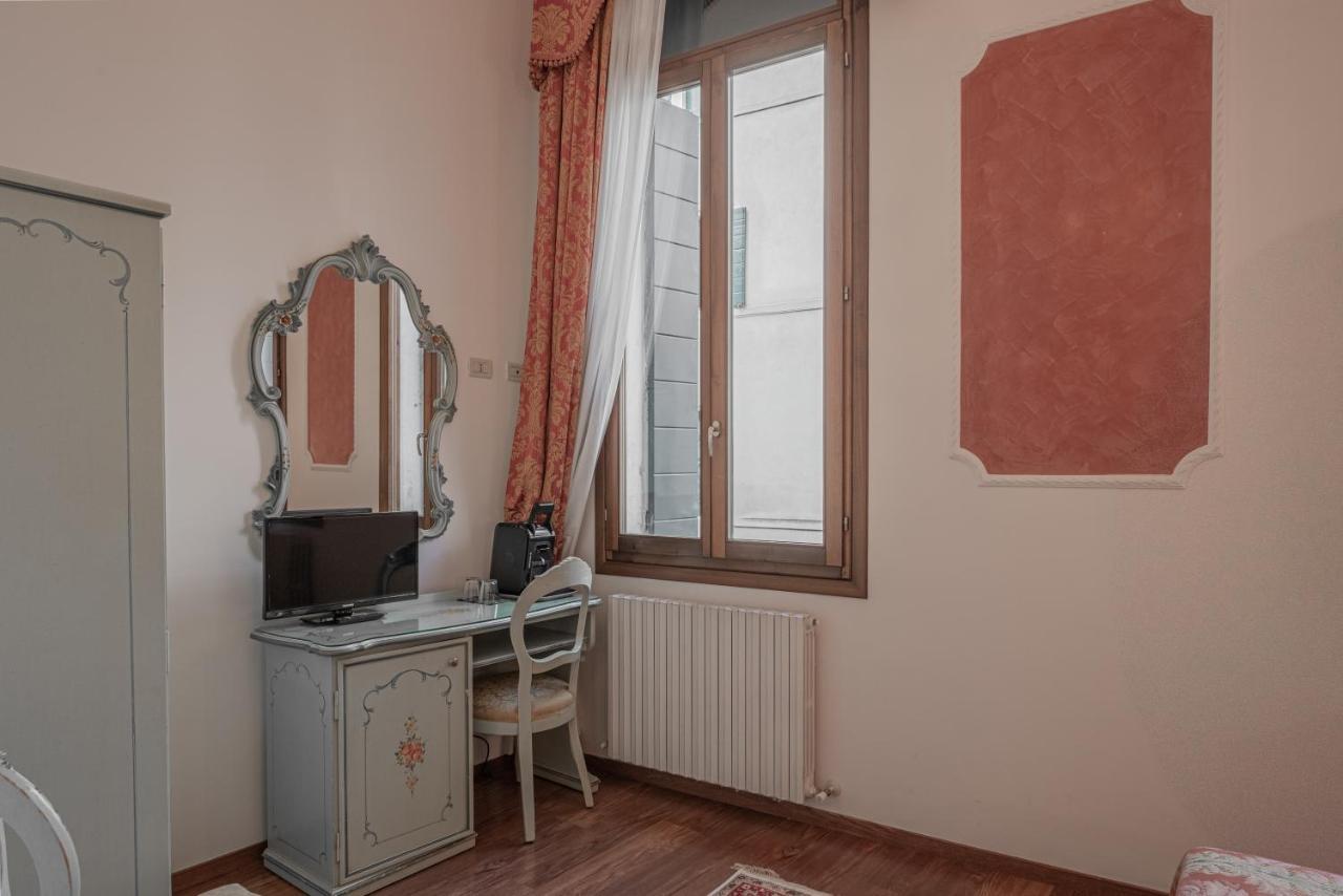 Triple Room Canal View