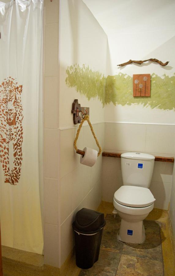 Double or Twin Room Private Bathroom
