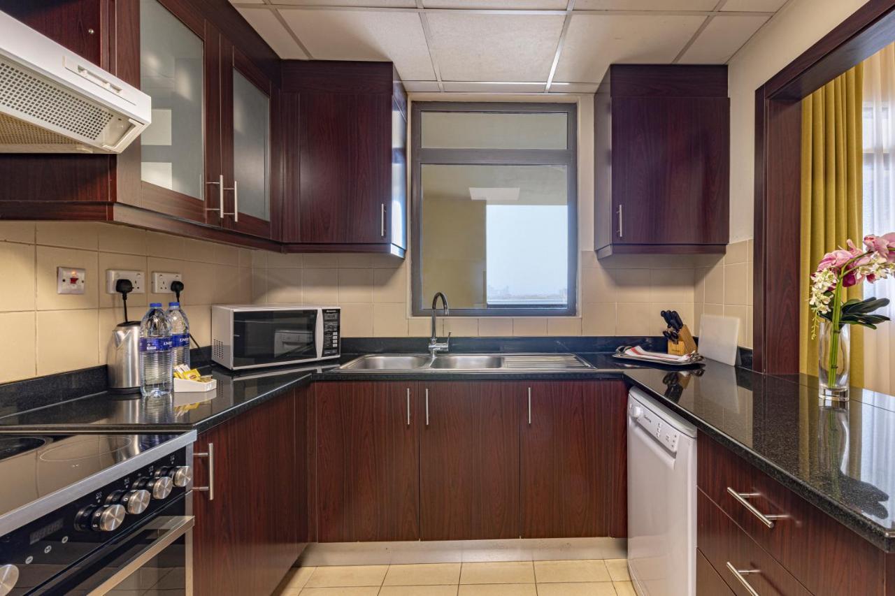 One Bedroom Apartment Marina View on F&B Just Steps from JBR Beach