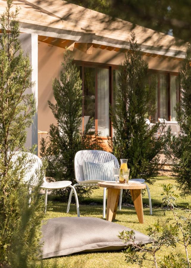 Deluxe Room Exterior Patio