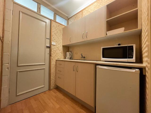 King Room Kitchenette