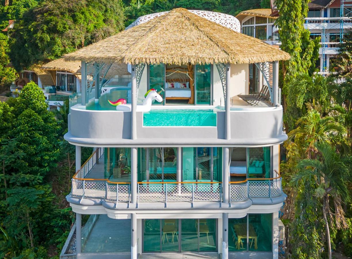 Villa met 5 Slaapkamers en Uitzicht op Zee