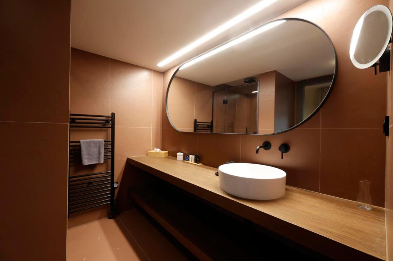 Premium Room Outdoor Hot Tub