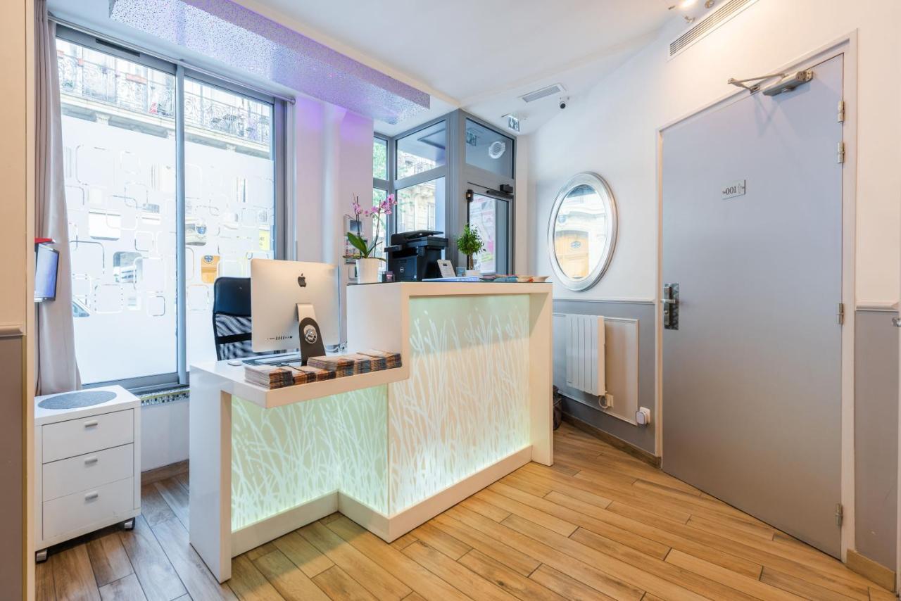 Budget Double Room Ground Floor Street View