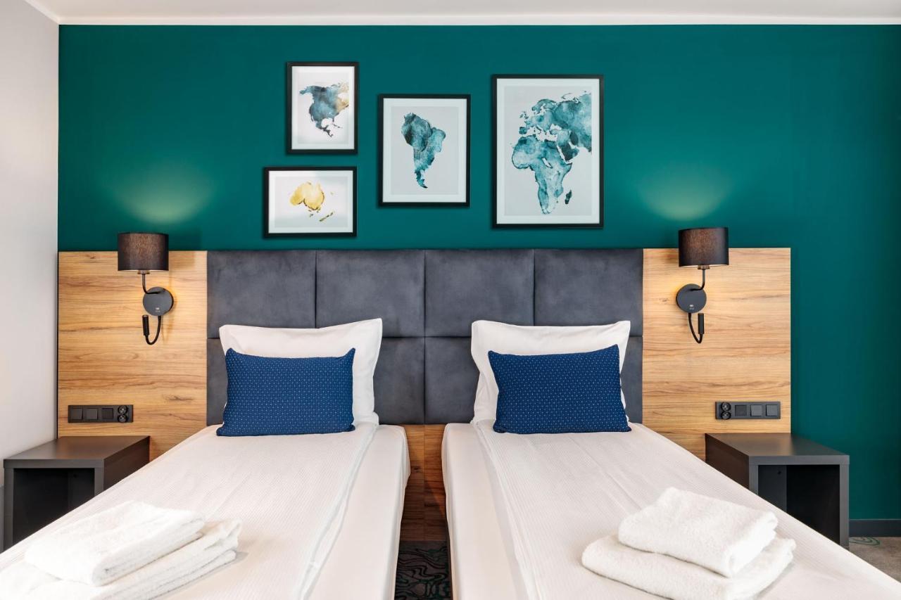 Standard Room 2 Single Beds