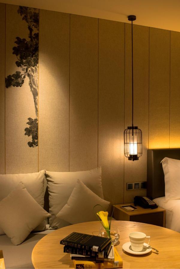 Premier King Room