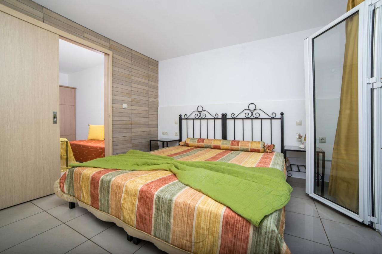 Superior One-Bedroom Apartment