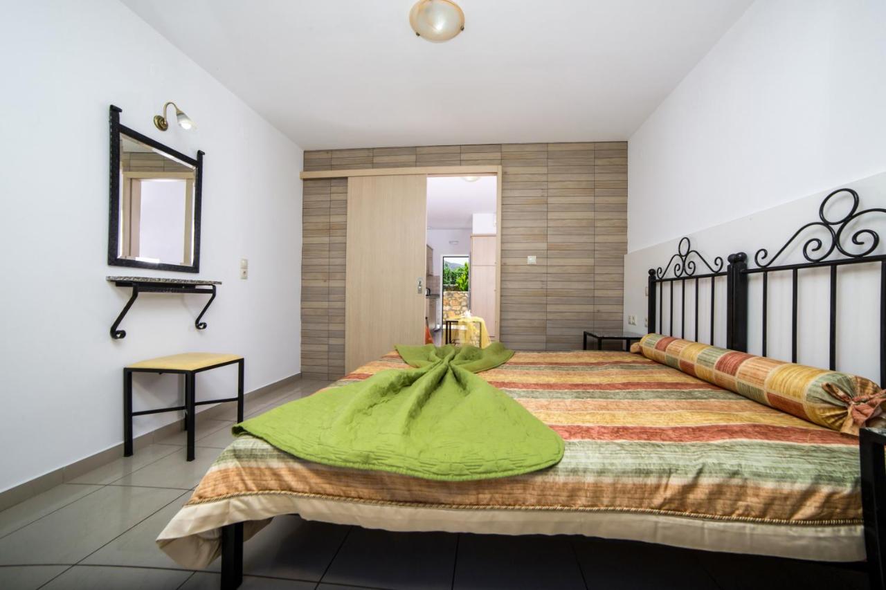 Superior One-Bedroom Apartment