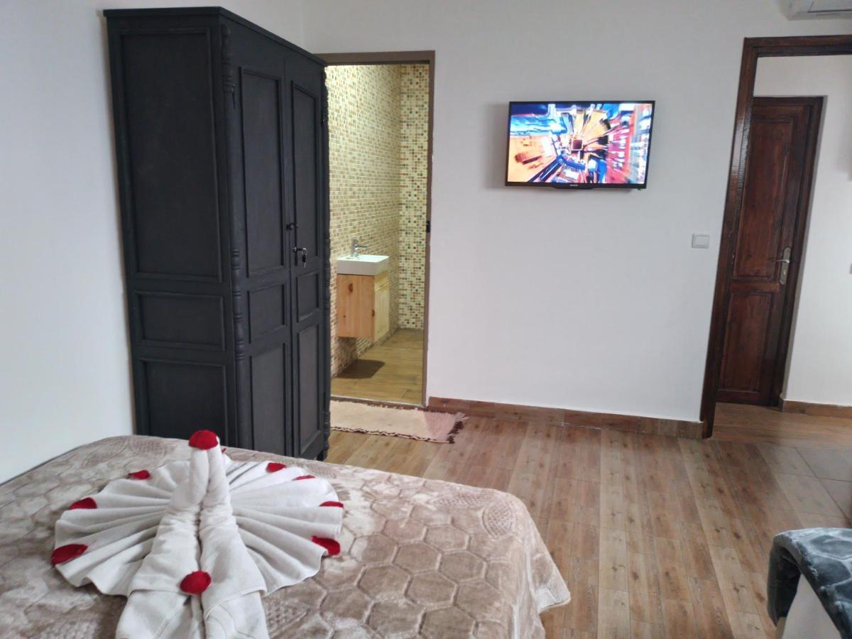 Basic Triple Room