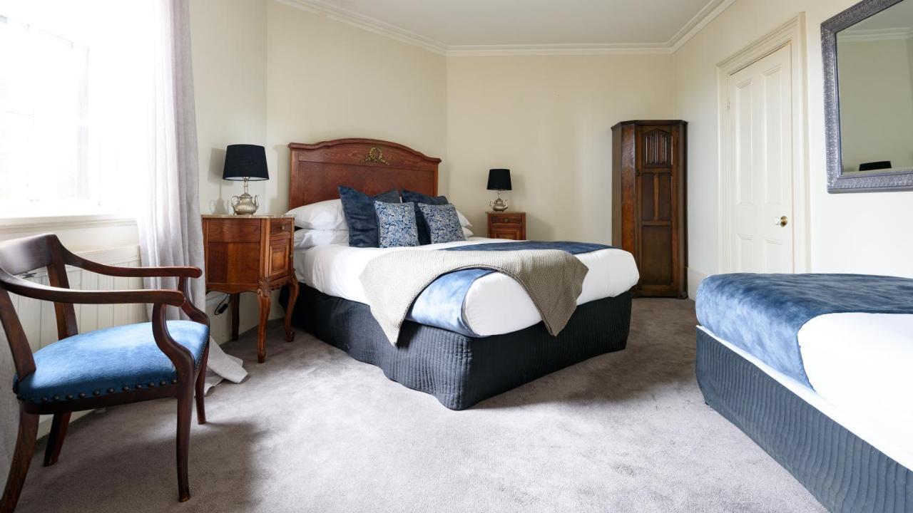 Deluxe Double or Twin Room,1356155402:JPEG